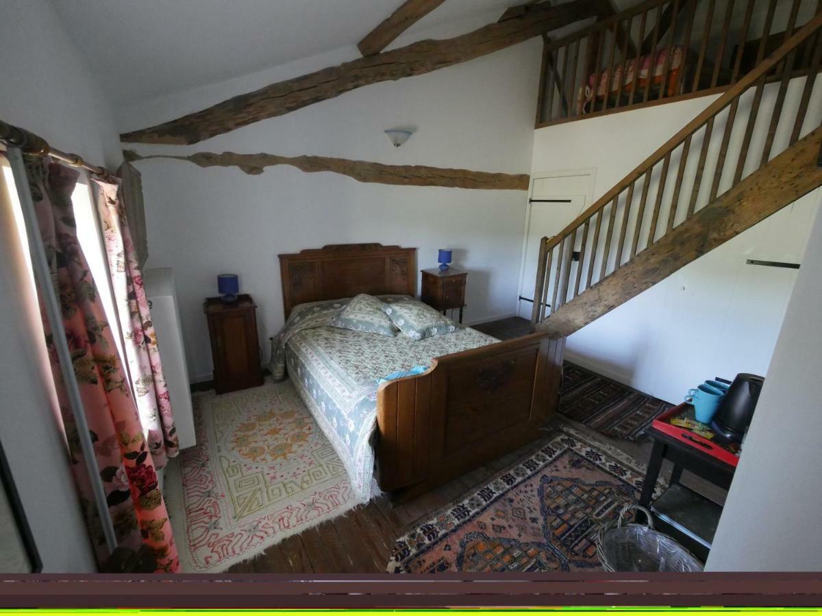 Les Trois Chenes Bed and Breakfast Videix Εξωτερικό φωτογραφία