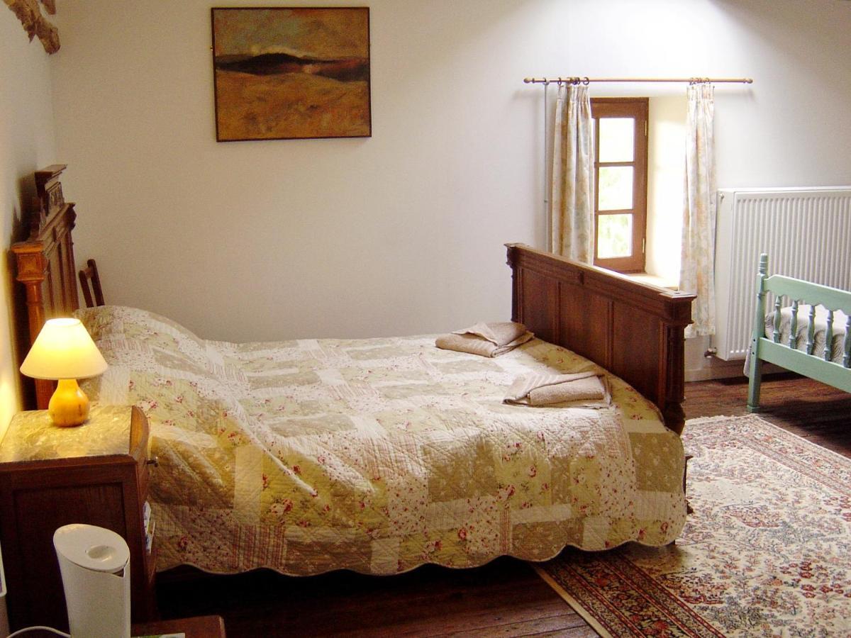 Les Trois Chenes Bed and Breakfast Videix Δωμάτιο φωτογραφία
