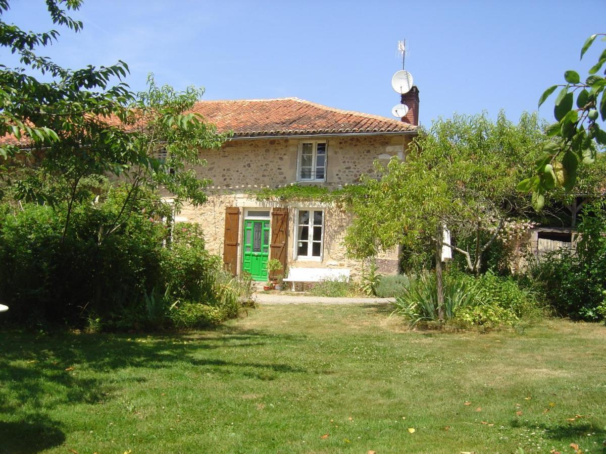 Les Trois Chenes Bed and Breakfast Videix Εξωτερικό φωτογραφία
